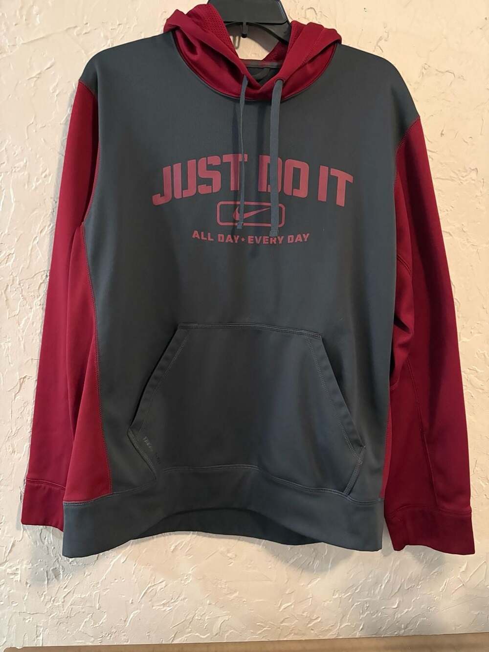 Nike Men’s Hoodie Size L Therma-FIT Just Do It All Day Every Day